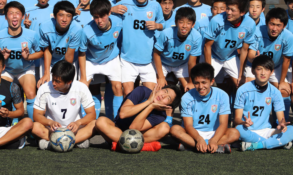 松本国際高校サッカー部の練習やプレー以外での写真を掲載 19枚 ヤンサカ