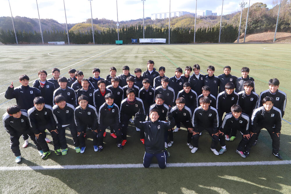 強豪校の練習風景はどんな感じ？大阪の強豪・履正社高校サッカー部の練習の様子！【2022年始動！】