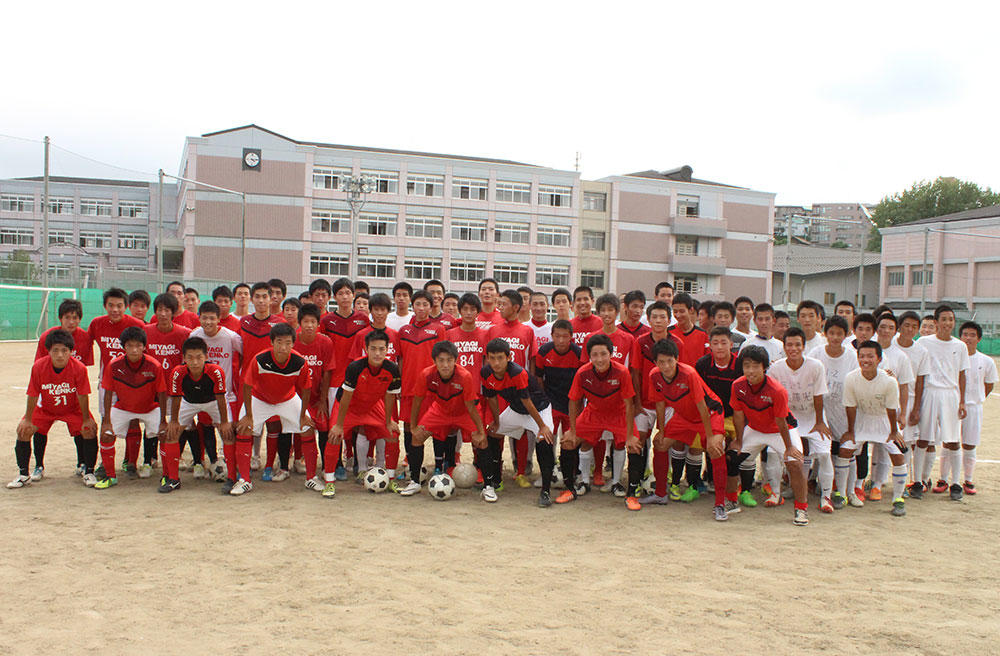 宮城県工業高校サッカー部あるある「赤色が入ったプーマの練習着を着ないと...という圧力が凄い（笑）」