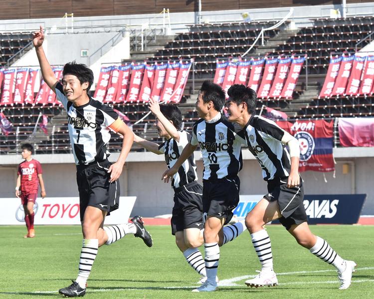 群馬の強豪・前橋商業高校サッカー部｜石倉潤征キャプテン前編「選手権の宣誓は人生の貴重な機会になるので、抽選で引いてもらって感謝しています」【2020年 第99回全国高校サッカー選手権 出場校】