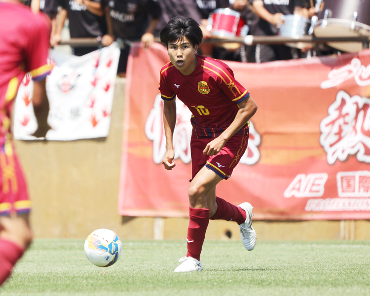 【神戸弘陵学園】『10番らしくチームを助けるために点を取る』ドリブルが持ち味の10番・石橋瀬凪が見据えるもの【○○の誓い】