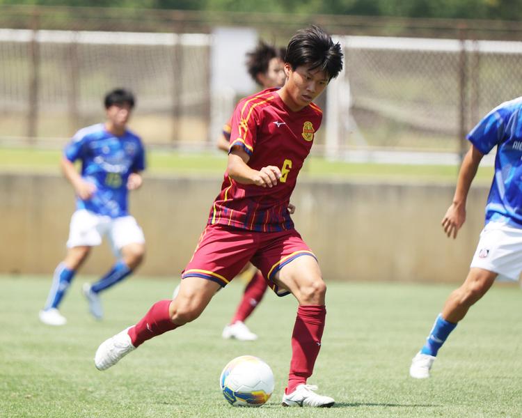 【神戸弘陵学園】『小学6年生まで広島にいて...』中盤を支える2年生・梅原良弥が神戸弘陵を選んだ理由とは？【進路】