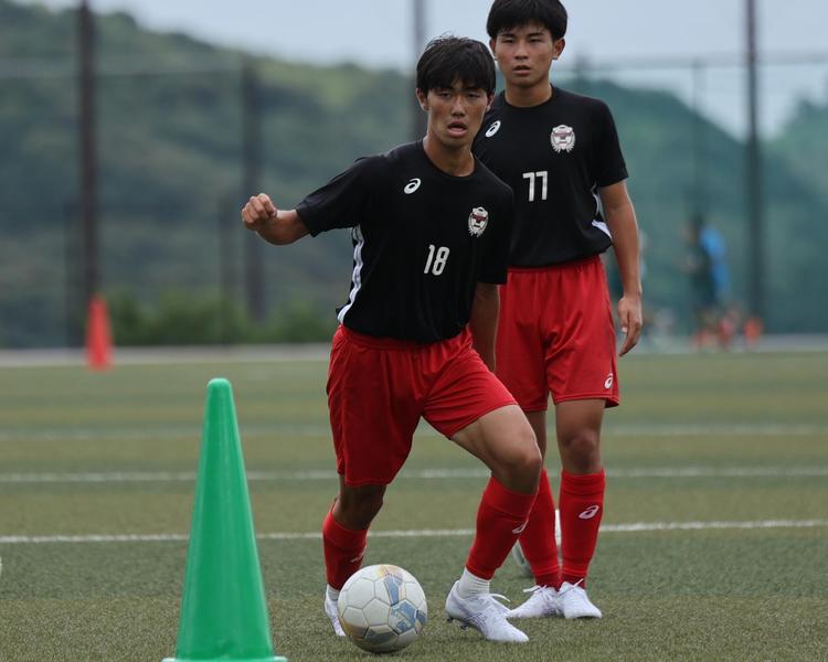 【東山】『自分のプレースタイルに合っていた』サイドアタッカーの野田凰心が東山を選んだ理由とは【進路】