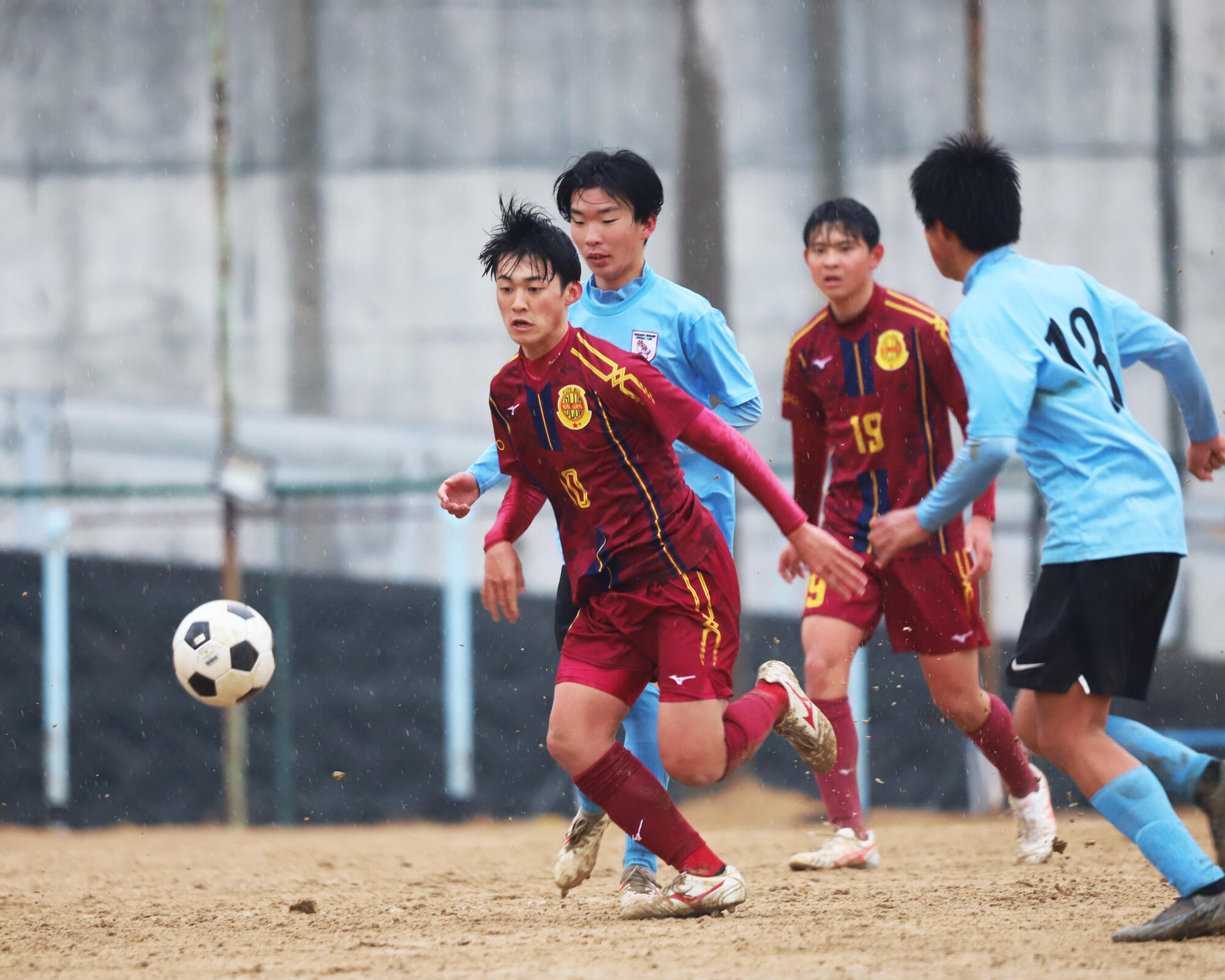 何で兵庫の強豪・神戸弘陵学園高校サッカー部を選んだの？「夢である選手権出場に一番近く、毎日高いレベルで競争できる」【2022年始動！】